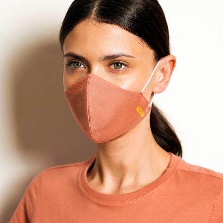 Marca de vestuário é 1ª no Brasil a lançar máscaras e t-shirts antivirais, contra a&nbsp;Covid-19