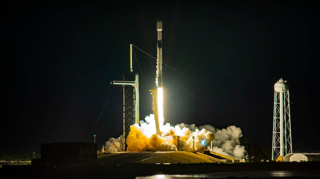 SpaceX lança 57 satélites Starlink e 2 satélites&nbsp;BlackSky