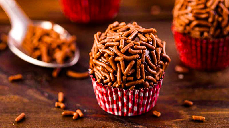 Dia do Brigadeiro: 5 receitas do doce mais querido do Brasil