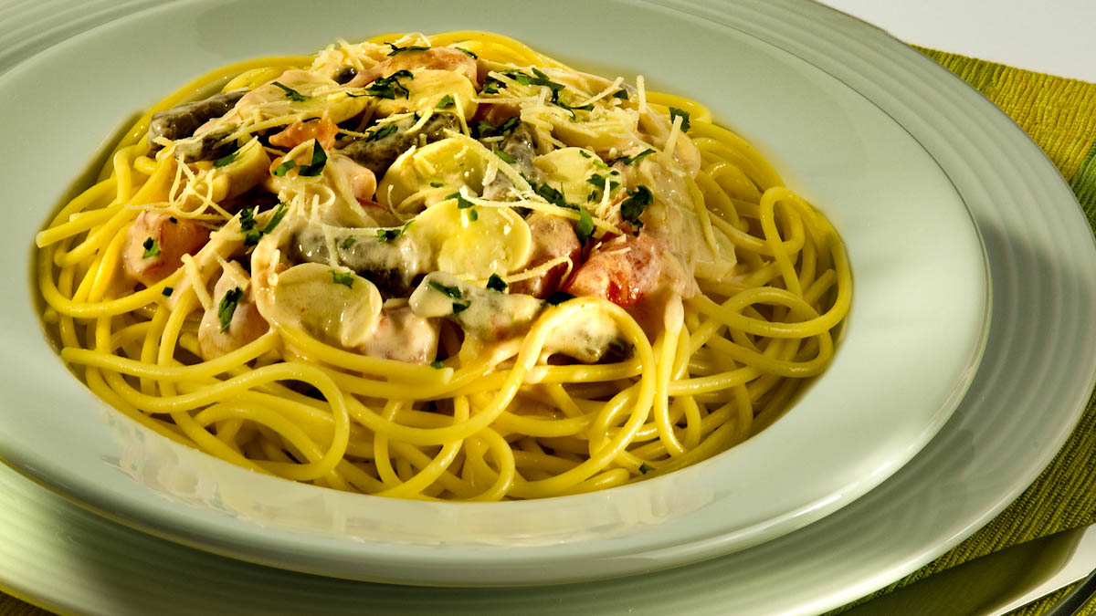 Receita de espaguete ao molho de strogonoff