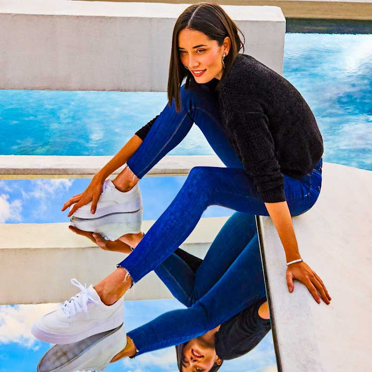 Marca apresenta primeiras peças em jeans produzidas com um copo d’água