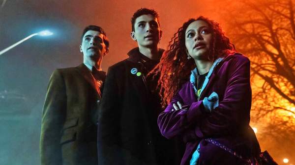 ‘Garotos Detetives Mortos’ estreia na Netflix