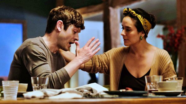 ‘Um Estranho Segredo’, título original Looke, estreia na plataforma