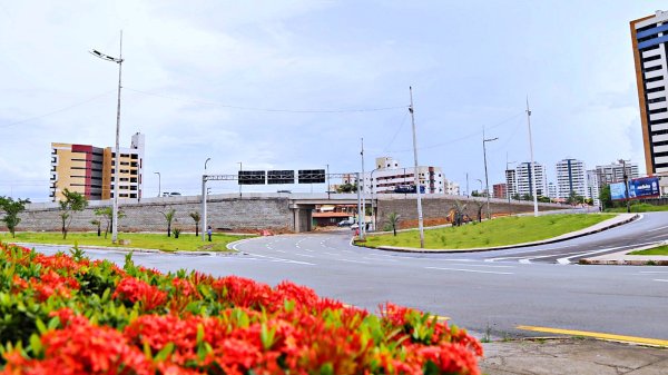 Entre trapézios e ‘Bacabeirinhas’, obras unem (congestionamentos) opostos