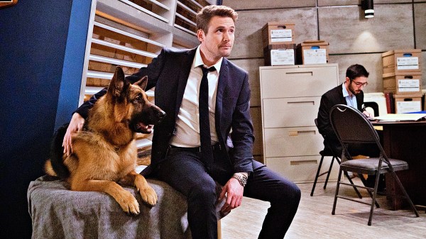 Estrelada por John Reardon, ‘Hudson & Rex’ estreia no&nbsp;AXN