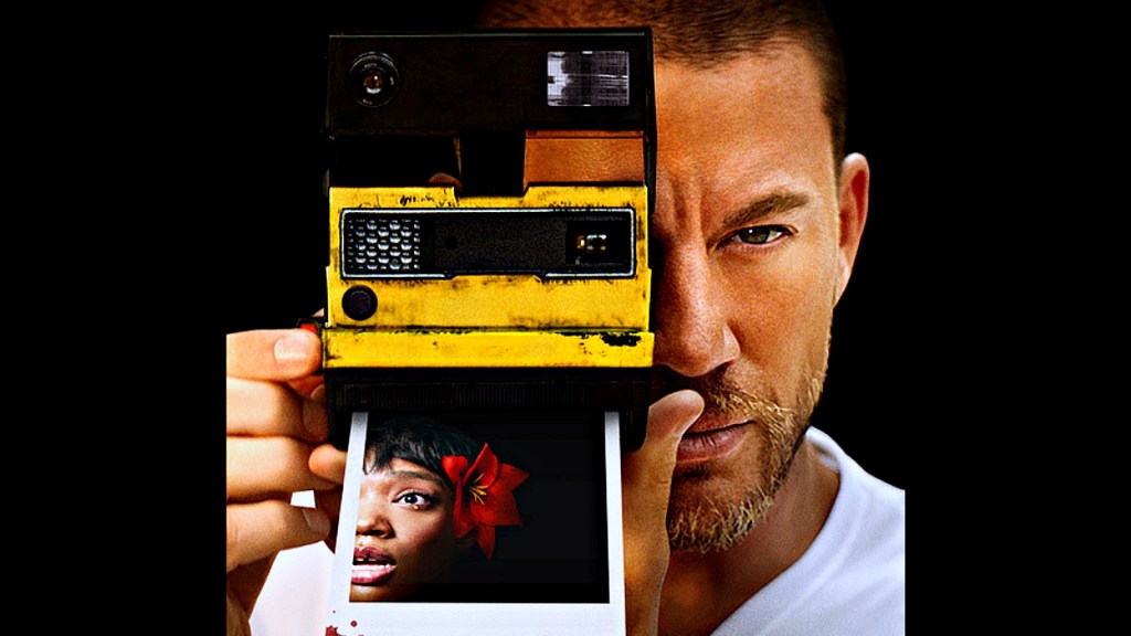 Pôster cria clima enigmático sobre ‘Pisque Duas Vezes’, terror psicológico estrelado por Channing Tatum e Naomi&nbsp;Ackie