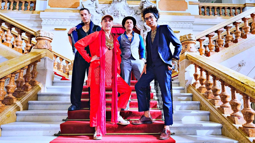 Banda Mensana e Zeca Baleiro lançam nova versão de ‘Telegrama’