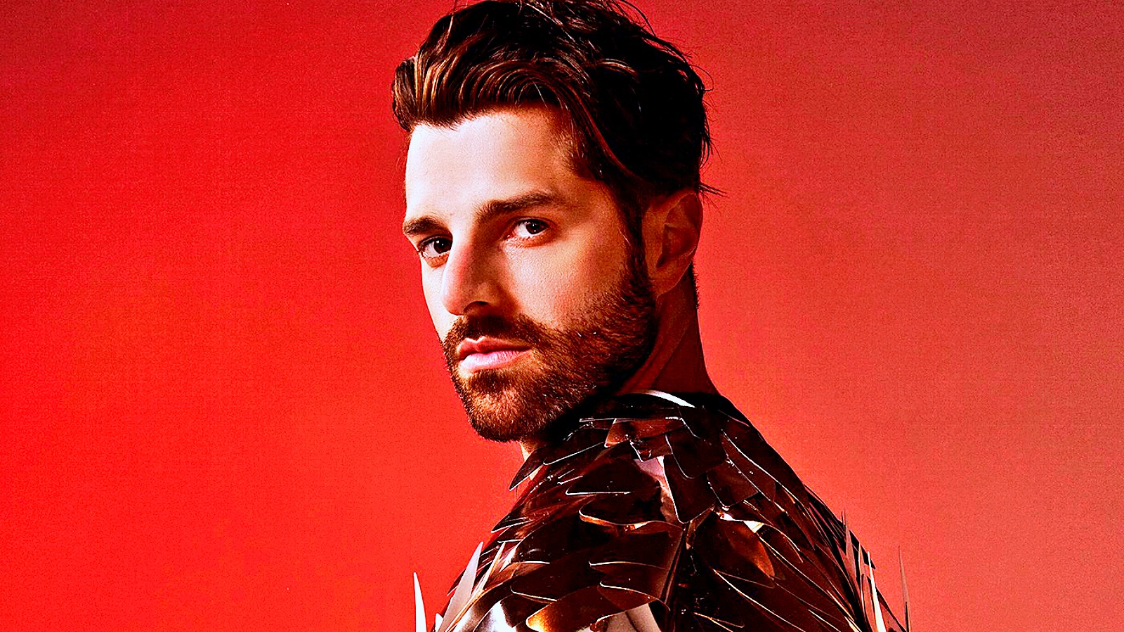 Alok atinge marca inédita de 800 milhões de 'plays' com 'Hear Me Now': hit, em parceria com Zeeba e Bruno Martini, se torna a primeira música brasileira a alcançar o feito
