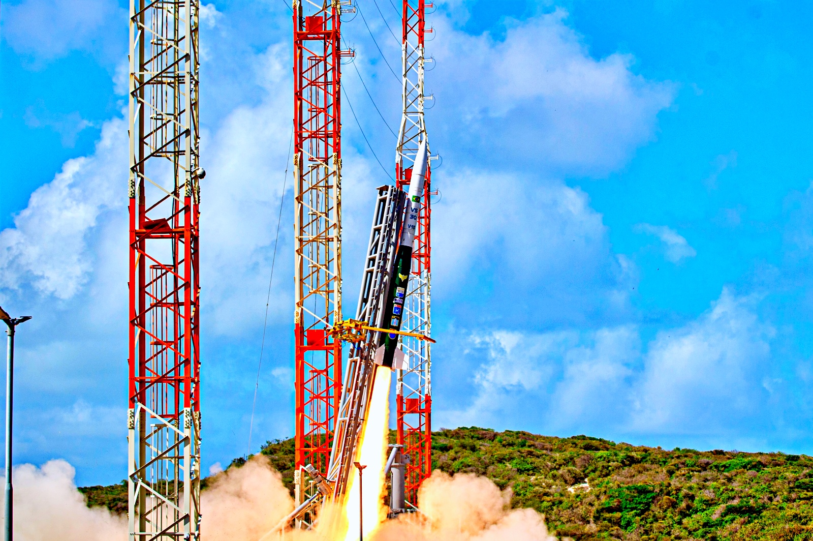 Operação Potiguar lança VS-30 com sucesso, e reativa operação suborbital no Rio Grande do Norte: produzido pelo IAE, veículo de sondagem foi enviado, com sucesso, ao espaço, a partir do CLBI