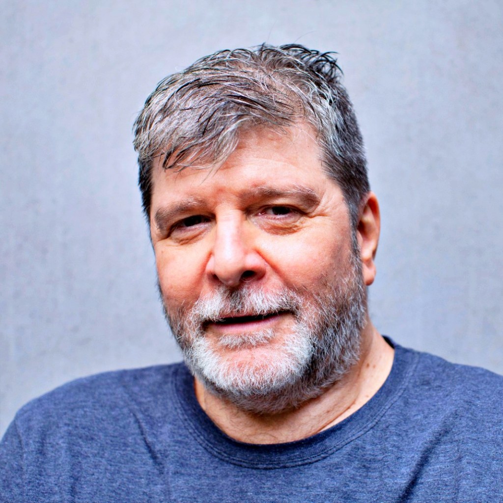 ‘Roda Viva’ entrevista Marcelo Rubens Paiva, autor de ‘Ainda Estou Aqui’, livro que inspirou&nbsp;filme