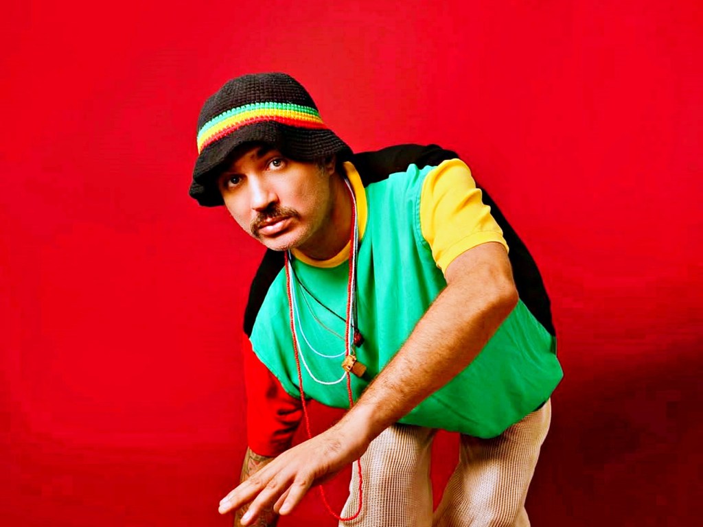 Adnon apresenta EP ‘Inna Brazilian Jamaica, Lado B’;&nbsp;ouça