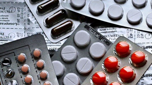 Remédios para dor oferecem alívio imediato, mas riscos podem ser&nbsp;duradouros