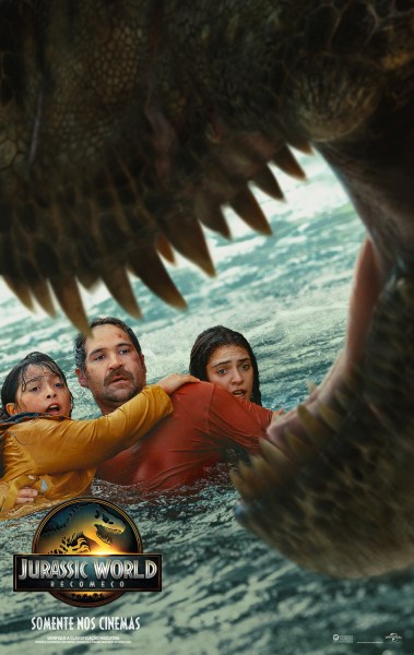 Universal Pictures divulga vídeo dos bastidores do assustador 'Jurassic World: Recomeço': Scarlett Johansson revela como são os dinossauros do novo filme da icônica franquia, que ganhou novos cartazes