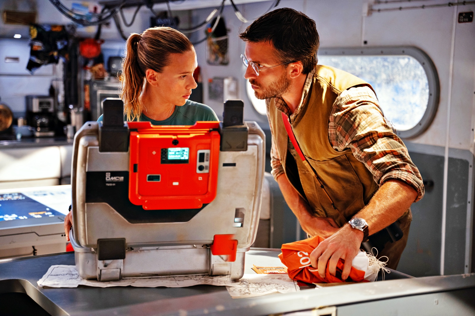 Universal Pictures divulga vídeo dos bastidores do assustador 'Jurassic World: Recomeço': Scarlett Johansson revela como são os dinossauros do novo filme da icônica franquia, que ganhou novos cartazes