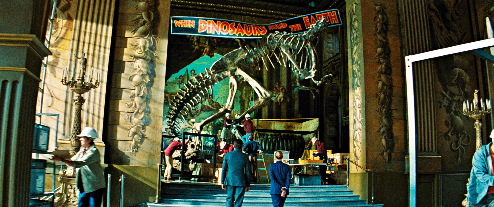 Universal Pictures divulga vídeo dos bastidores do assustador 'Jurassic World: Recomeço': Scarlett Johansson revela como são os dinossauros do novo filme da icônica franquia, que ganhou novos cartazes