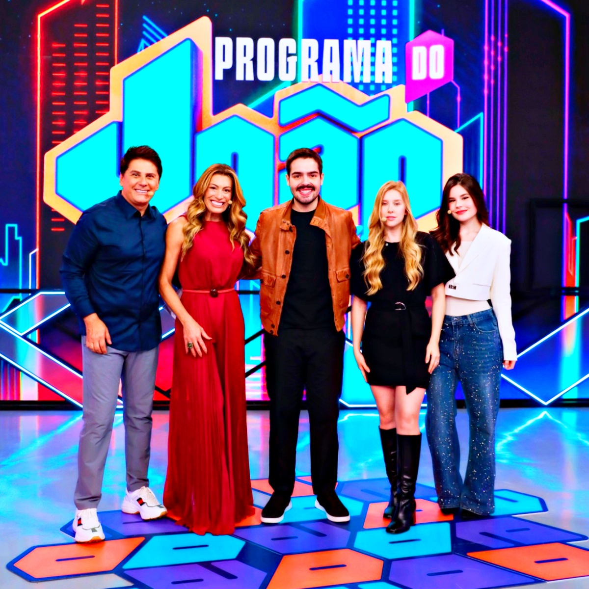 'Programa do João' já é um dos destaques da programação noturna do SBT