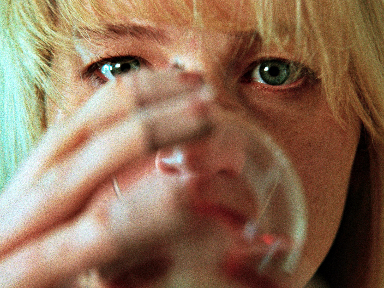 Thriller psicológico 'Morra, Amor' ganha teaser-trailer: adaptação literária protagonizada por Jennifer Lawrence e Robert Pattinson é um lançamento da Paris Filmes em parceria com a Mubi