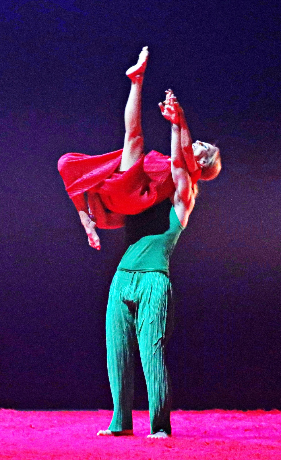 Espetáculo 'Outros Toms' revela novas facetas de Tom Jobim no canal Arte1