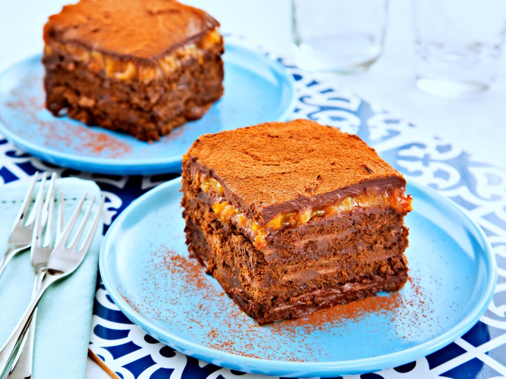 Pavê de chocolate amargo com damasco