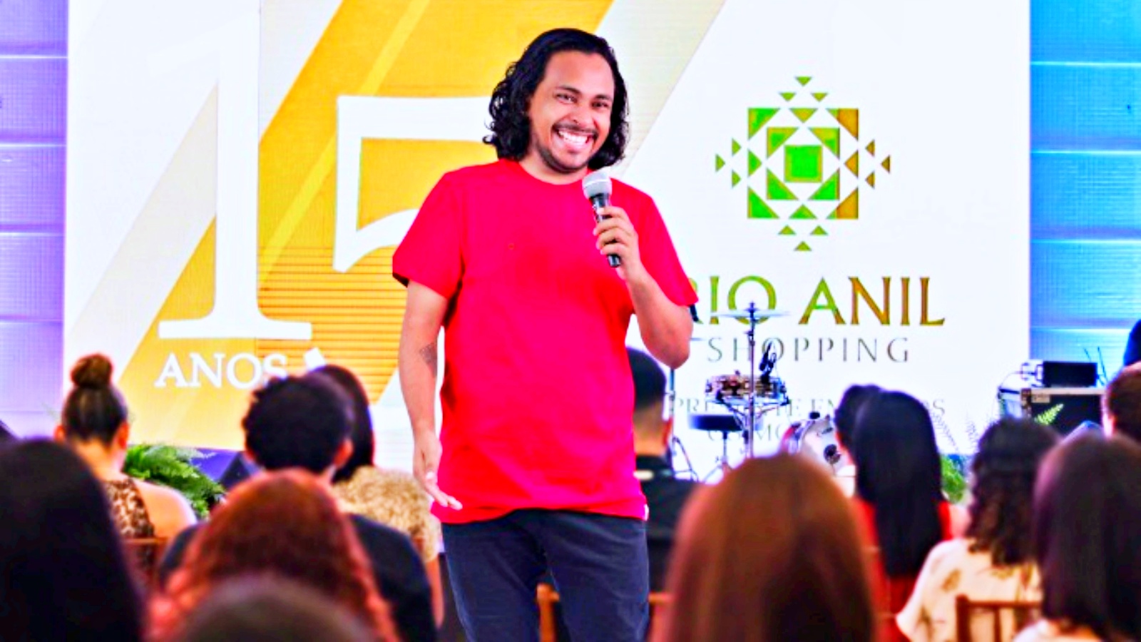 Diversão no Rio Anil: karaokê, répteis e aventura