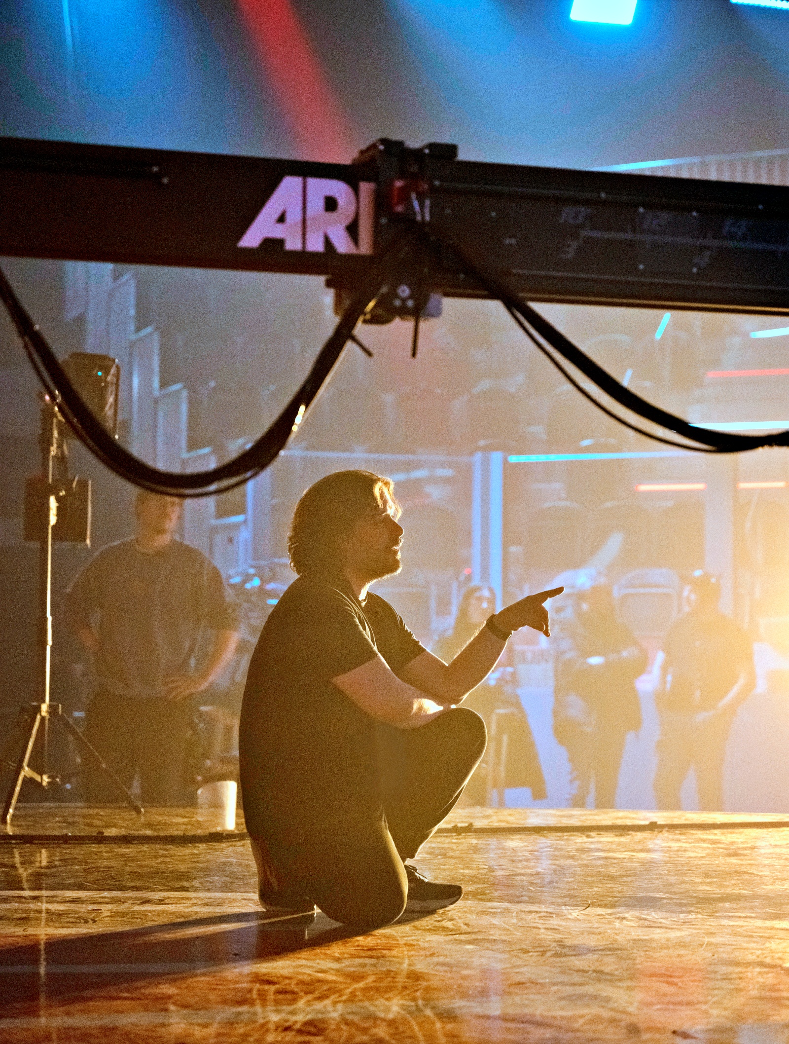 Glen Powell revela treinamento nos bastidores de 'O Sobrevivente' em novo vídeo: com direção de Edgar Wright, filme ganha nova data estreia e chega dia 20 de novembro nos cinemas do Brasil