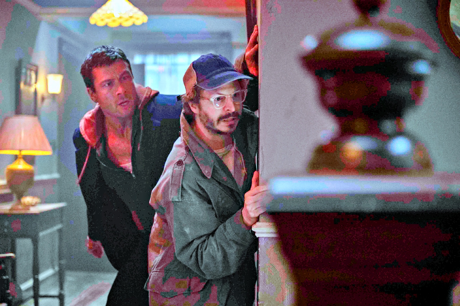 Glen Powell revela treinamento nos bastidores de 'O Sobrevivente' em novo vídeo: com direção de Edgar Wright, filme ganha nova data estreia e chega dia 20 de novembro nos cinemas do Brasil