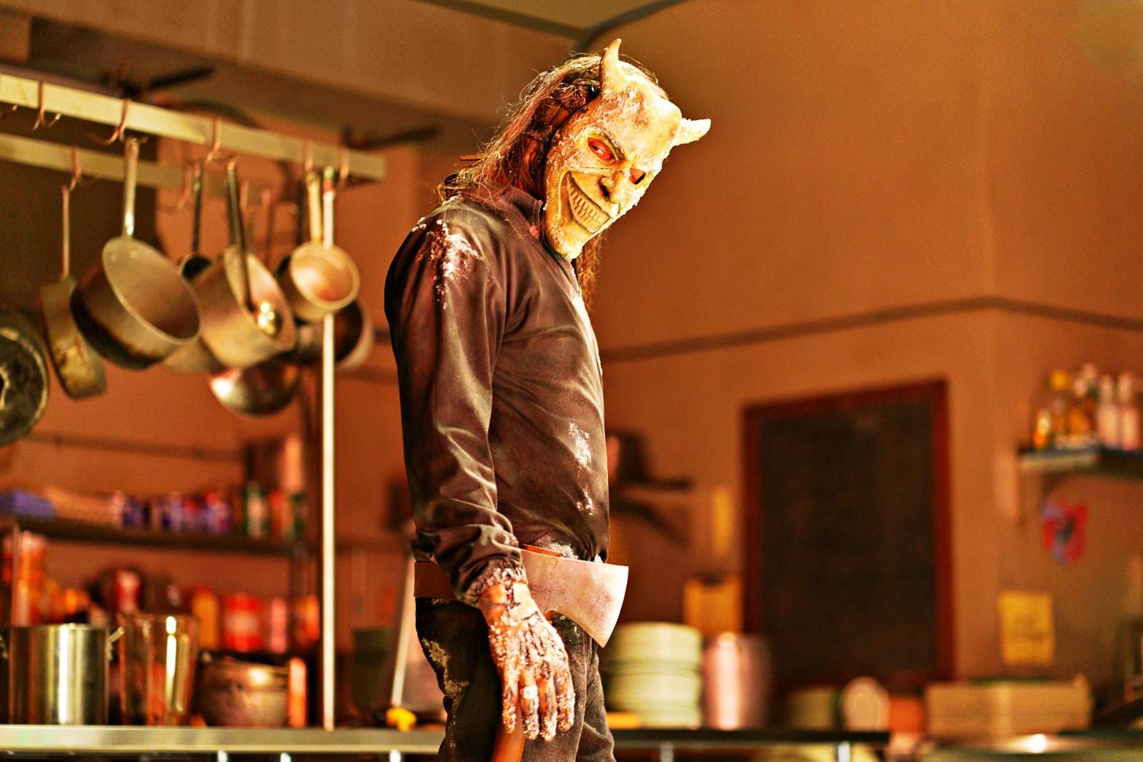 Universal Pictures lança novo trailer da sequência 'O Telefone Preto 2': dirigido por Scott Derrickson, o filme estreia em 16 de outubro nos cinemas