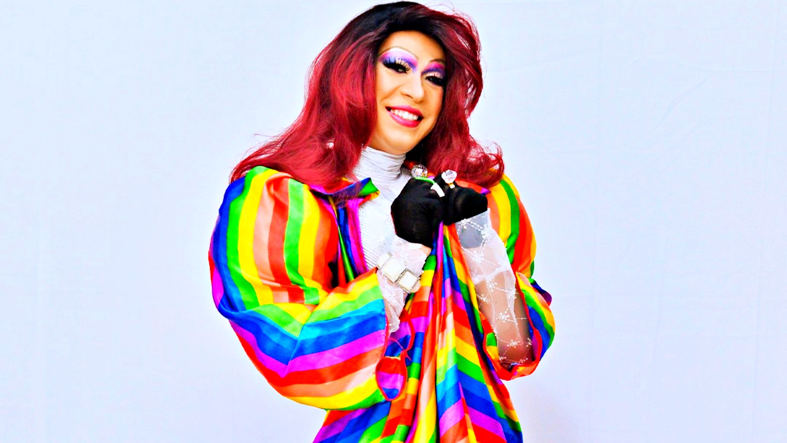 ‘Prazer, Profissão: Drag Queen’: arte, resistência e liberdade