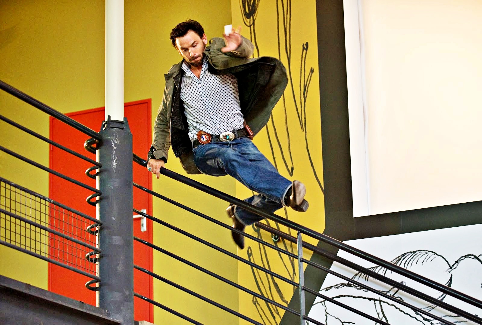 A&E estreia a série policial francesa 'Falco': episódios acompanham o detetive Alexandre Falco, que acorda de um coma de 22 anos, e enfrenta uma nova realidade em sua vida pessoal. Enquanto isso, terá de resolver vários casos perturbadores de assassinatos