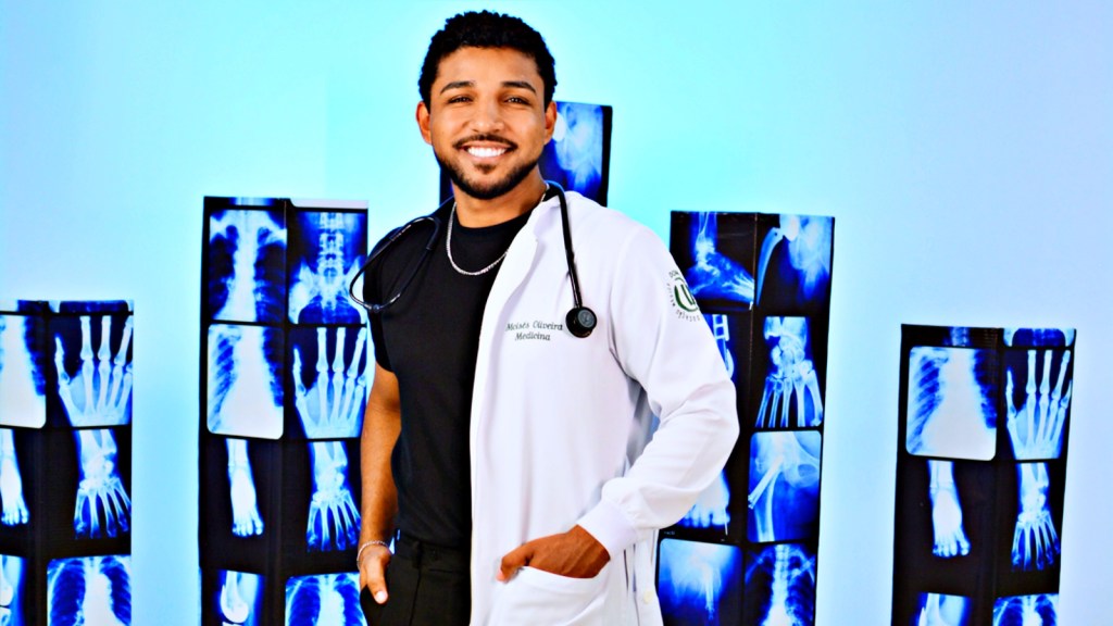 Do sonho à vocação: a jornada de Moisés na Medicina