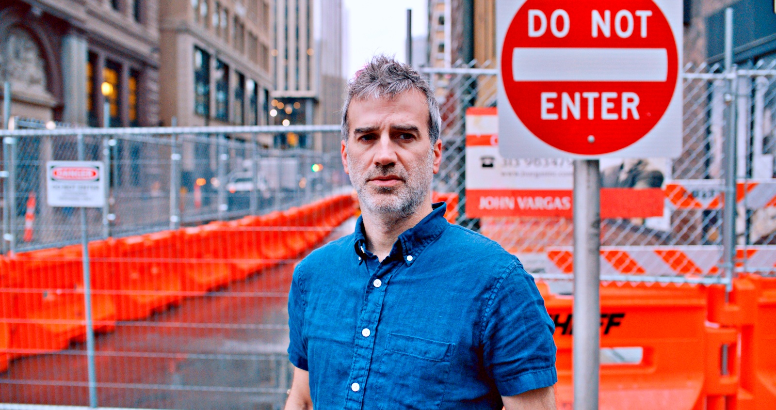 'Quase Deserto' divulga trailer e revela data de estreia: coprodução internacional rodada em Detroit (Estados Unidos), novo longa de José Eduardo Belmonte chega aos cinemas de todo o país em 27 de novembro