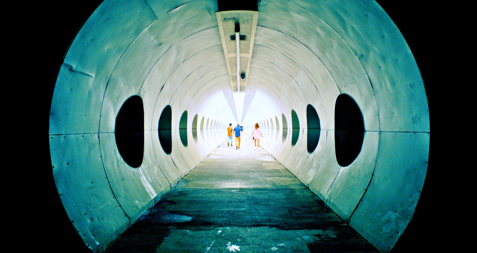 'Quase Deserto' divulga trailer e revela data de estreia: coprodução internacional rodada em Detroit (Estados Unidos), novo longa de José Eduardo Belmonte chega aos cinemas de todo o país em 27 de novembro