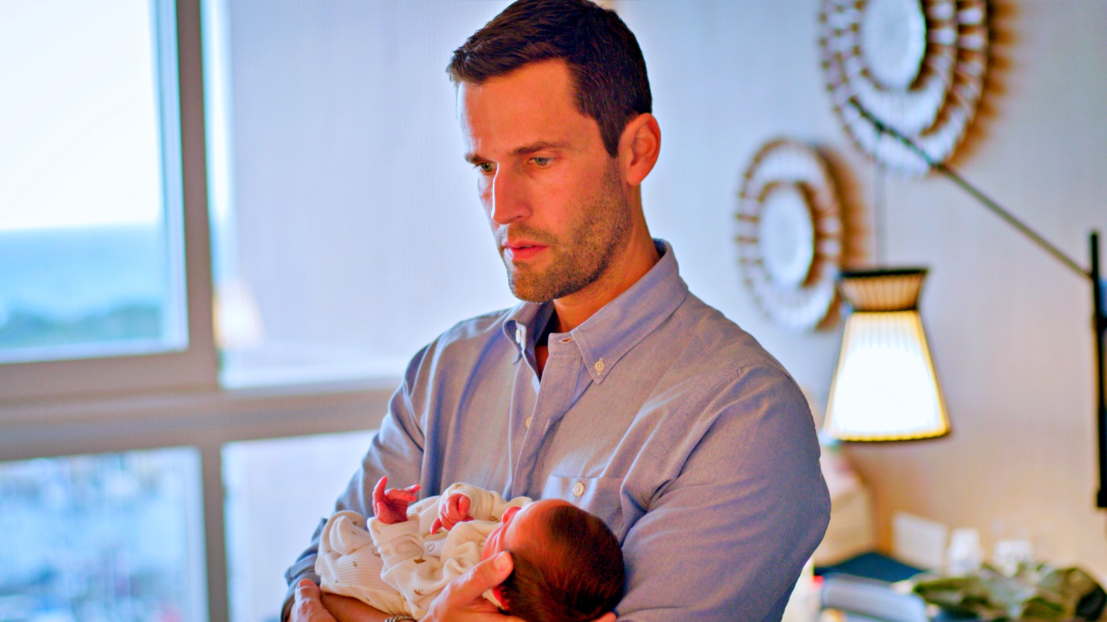 HBO estreia série documental ‘Um Tanto Familiar’, com Pedro Andrade