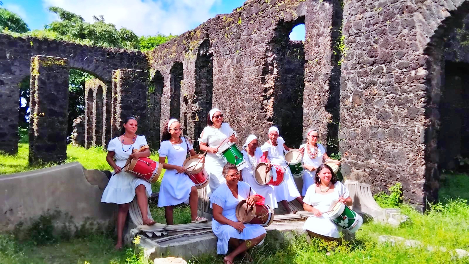 Caixeiras do Divino de Alcântara chegam ao CCVM