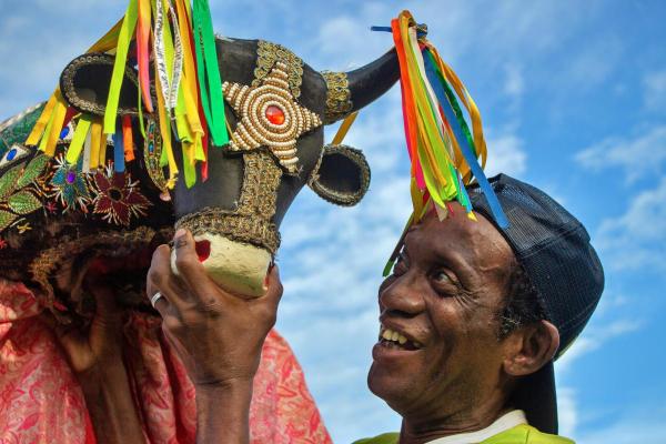 ‘Bomba’ ganha voz em documentário sobre alma do boi