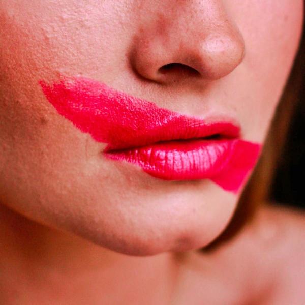 7 cuidados essenciais para manter lábios perfeitos